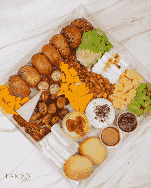 Cheese & Bread Lovers Box|  (بوكس عشاق الجبنة والخبز)