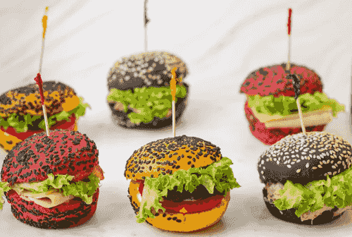 Tricolor Sandwiches Box – 12 pcs | (بوكس الساندويتشات الثلاثية الألوان – ١٢ قطعة)
