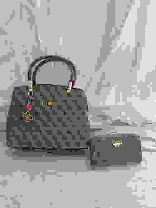 Tasche + Geldtasche  GUESS