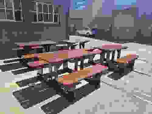 Delivery and Assembly Scheduling