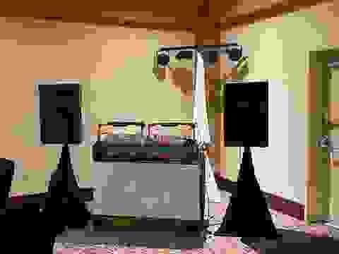 Basic Reception Wedding Package (5 hours) Free Dinner Music Playlist & Wireless Microphone w/Lights