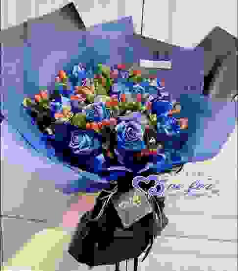 藍玫瑰相思花束