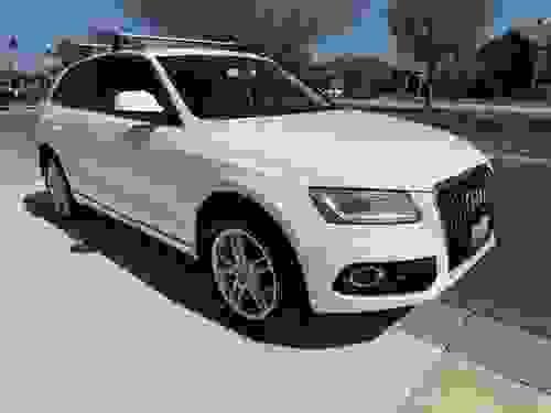 2014 Audi Q5 Premium Plus / 90,421 millas