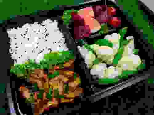 酱香鸡肉健康餐