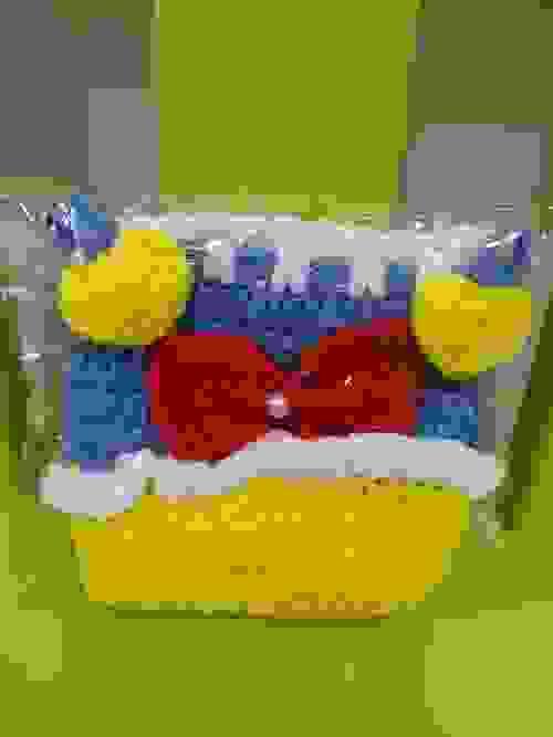 Snow white Small crochet pouch