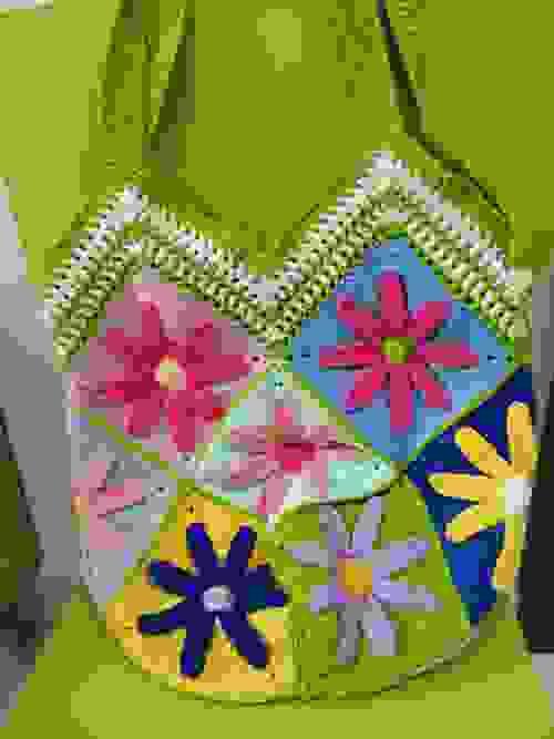 Floral square pattern crochet bag in 2 hue