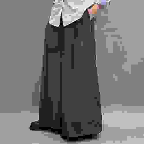 灰色裙褲