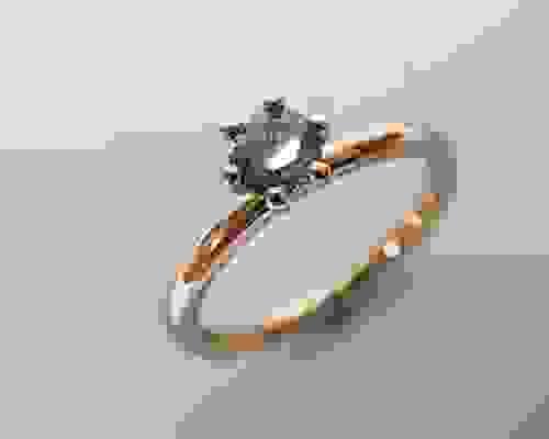 750/- Dawnrose Gold and fancy lab-grown diamond