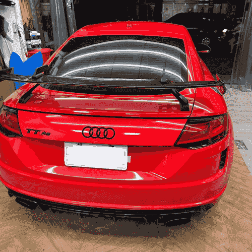 Audi TTRS 加裝尾翼
