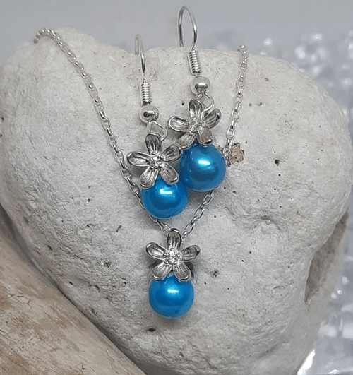 Petite Jasmine Pendant
