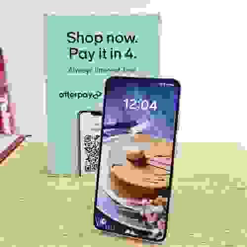 DEMO SAMSUNG S22 5G 256GB PINK PERFECT CONDITION RECEIPT&WARRANTY