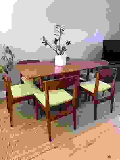 NEW LISTING  Jentique 1970s Teak Gateleg Dining and Chairs, Set of 6 