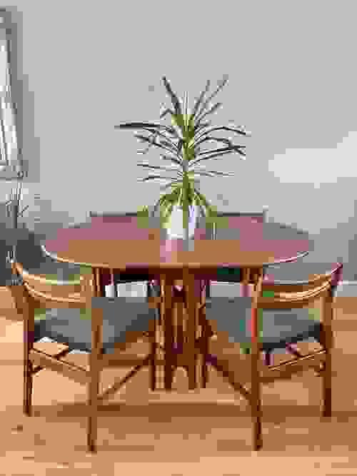 Set of 4 Jentique Dining Room Chairs with Matching Drop-Leaf Table / Refurbished