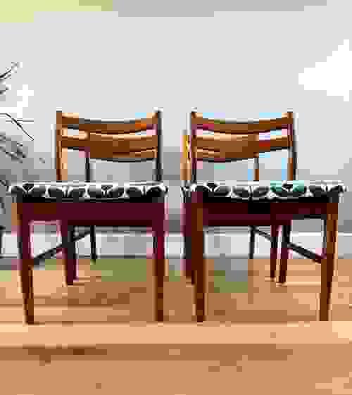 SOLD Jentique Set of 4 Dining Chairs in Orla Kiely 60s Stem Fabric 