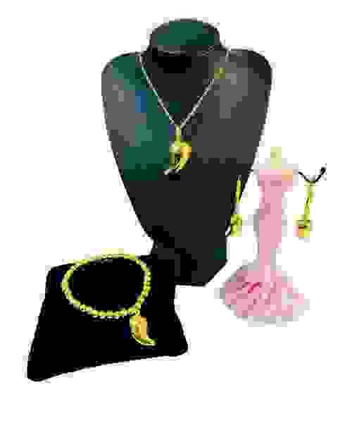 Set de cadena, pulsera y aretes