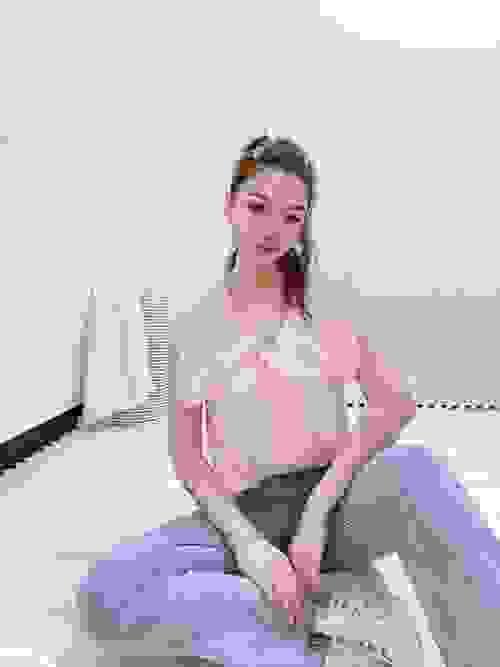 娃娃領排釦杉