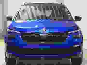 ŠKODA KAMIQ MONTE CARLO – 1.0 TSI 110 CH DSG7 – BLEU MÉTALLISÉ