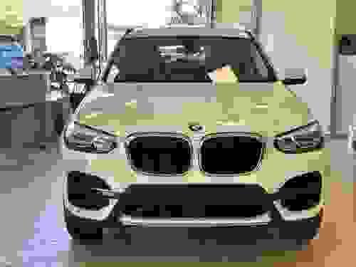 BMW X3 xDRIVE30e – HYBRIDE RECHARGEABLE – 292ch – BVA8 – BLANC ALPIN
