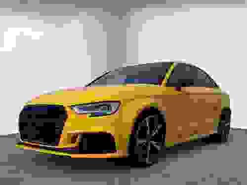 AUDI RS3 SPORTBACK – 2.5 TFSI 400ch QUATTRO S TRONIC 7 – JAUNE PYTHON MÉTALLISÉ