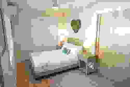 Private room with shared bathroom