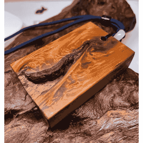 台灣北部肖楠獨特瘤花手把件