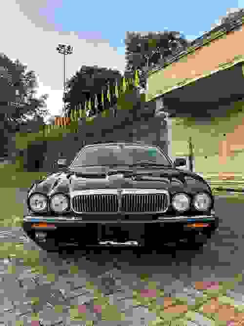 1999  JAGUAR  SOVERETGN V8 3.2 LWB 