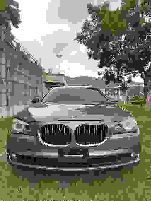 2011年 BMW 740Li 3.0L