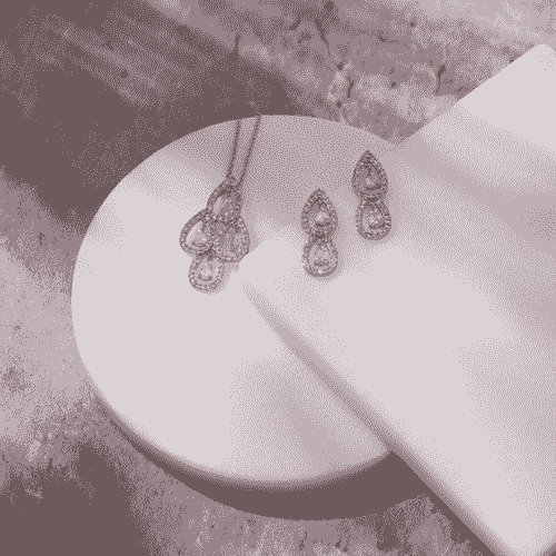 NECKLACE AND EARRING
