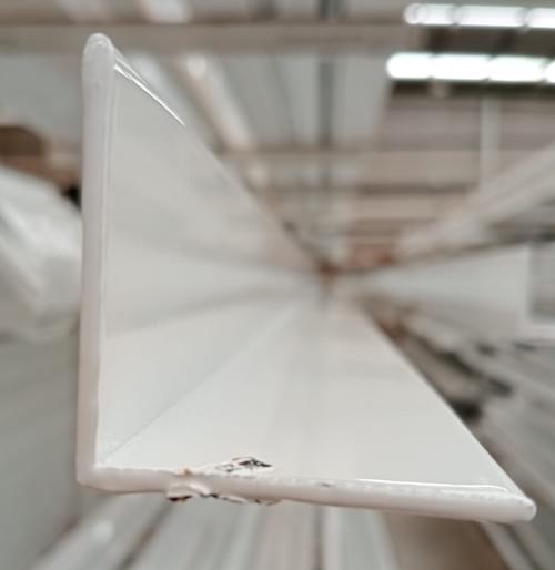 Angulo de aluminio de 20x20mm