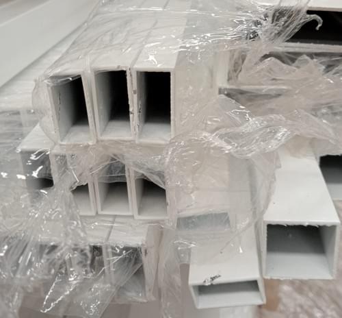 Cuadradillo de aluminio 30x20mm