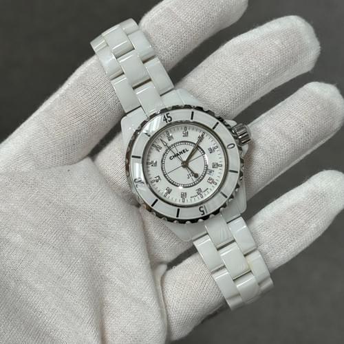 Chanel J12 White Ceramic 12P Diamond Date