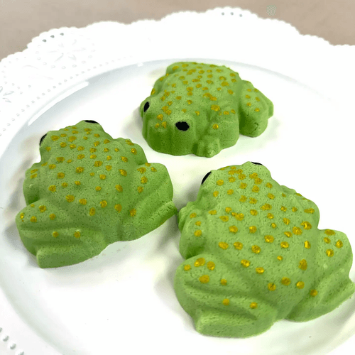Green Toad Bath Bomb - Poppy & Thyme