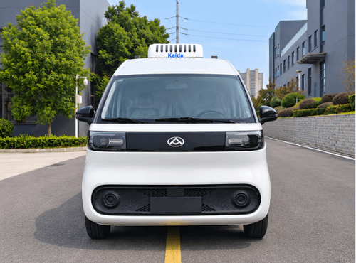 Refrigerated commercial vehicle