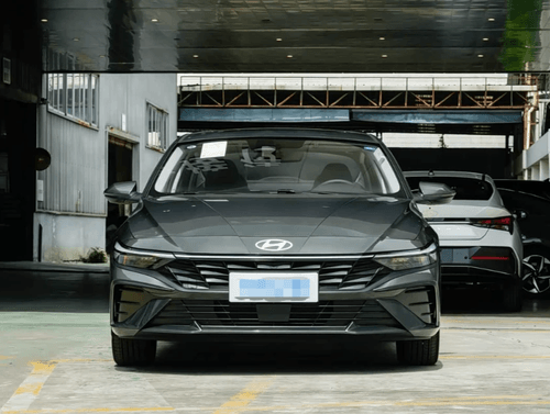 New Hyundai Elantra 2026 1.5L CVT LUX Premium Sedan Export