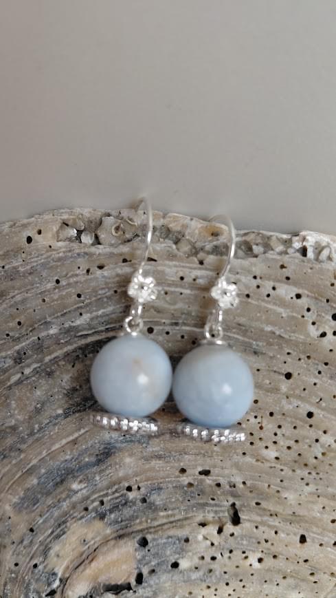 Chalcedoney Short Drop Earrings