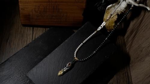 限量紅碧璽紫荊先金黑羽配天然黑白珍珠頸鏈套裝