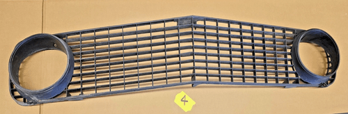 Item #419 1969 Mustang GRILLE with BEZELS nice used unit stk#4