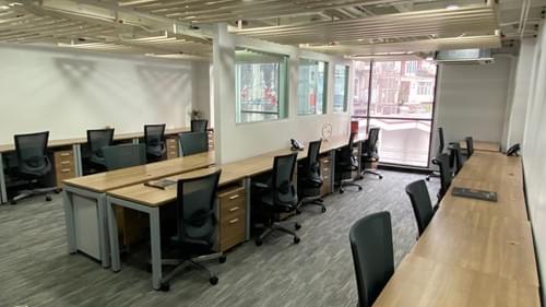 Suite 9 Summer Point 50 sqm office at The Urban Office location Phra Kanong