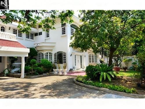 Pet-Friendly Garden Residence with Expansive Land Plot in Sukhumvit 31 – ฿120,000/Month