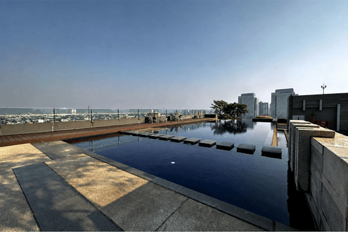 41sqm One Bedroom at LIFE Ratchada Sutthisan - classic connection to MRT