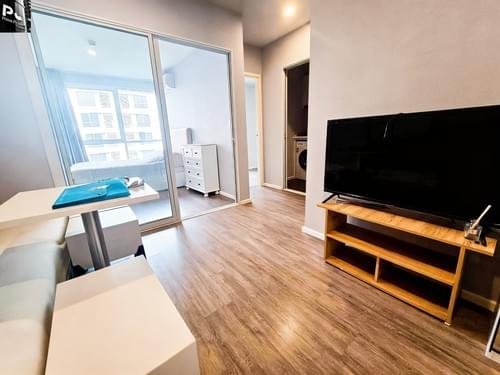 Super Modern 1+0.5 Bedroom Innovative Home: Mini Bedroom Condo at Blue Phahonyothin 35 – ฿5,200,000