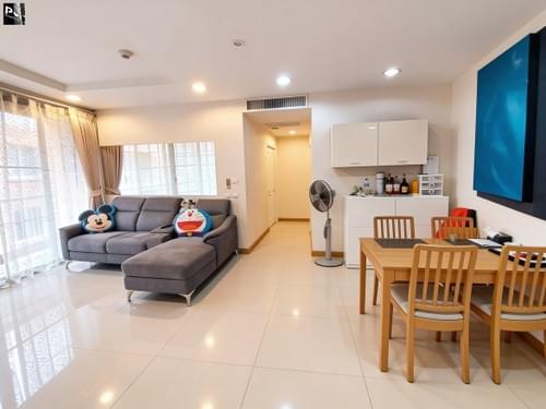 Generous 2-Bedroom Residence at The Rise Sukhumvit 39 – ฿10,500,000