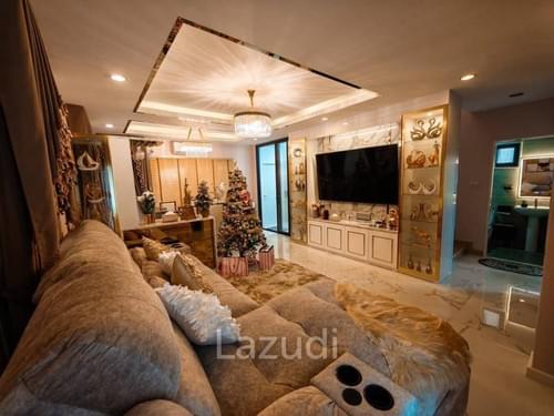WOW Luxury without the Crazy Cost: 4-Bedroom 2-Storey House in Takhian Tia Pattaya Beach