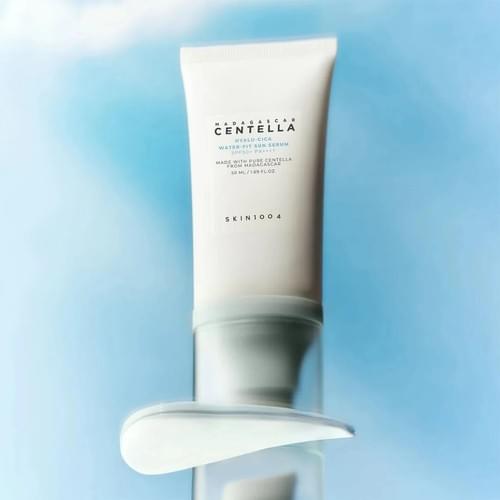 Bloqueador Hyalu-Cica Water-Fit Sun Serum