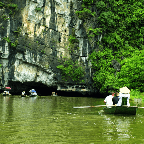 【精彩北越五日遊】海鮮火鍋+庭園自助餐|老孩子旅遊