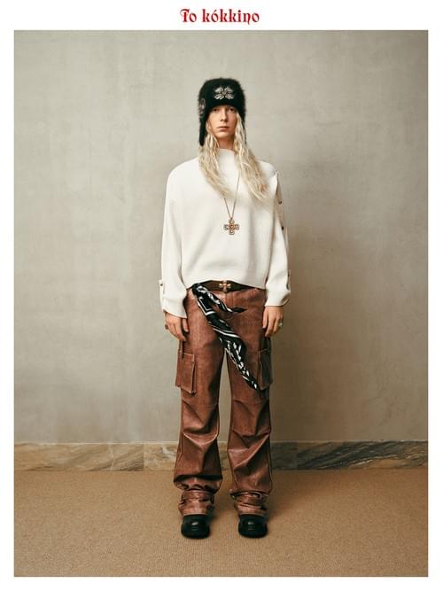 tokokkino* Beige Wool Adjustable Off-Shoulder Sweater