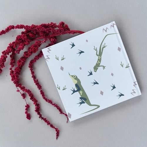 Calm nature-themed lizard pattern with abstract background