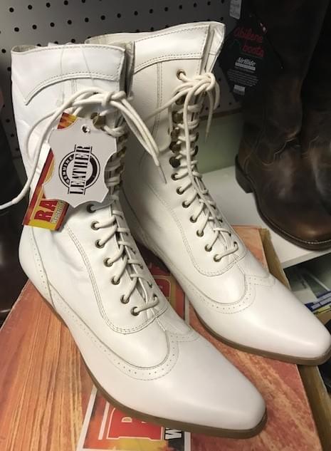 New in Box - Rawhide Brand (Abilene Boot Co) Lady's Victorian Shoes - Size 9 1/2 M - Model 5012