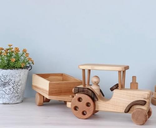 木製農場拖車 Wooden tractor car push toy