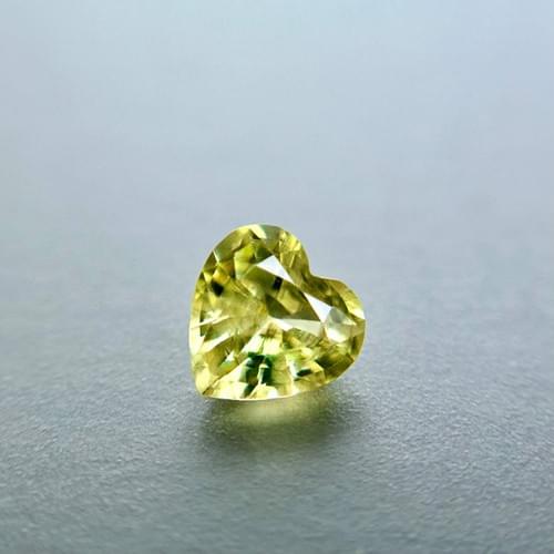 Heart・Marigold garnet|1.05 Ct.|From a famous family・Sparkling
